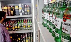 ബിവ്റേജസ് കോർപറേഷൻ ഔട്ട് ലെറ്റ് ലഭിക്കാനായി പള്ളിയിലേക്കുള്ള നടവഴി തടഞ്ഞ് സ്വകാര്യ വ്യക്തി