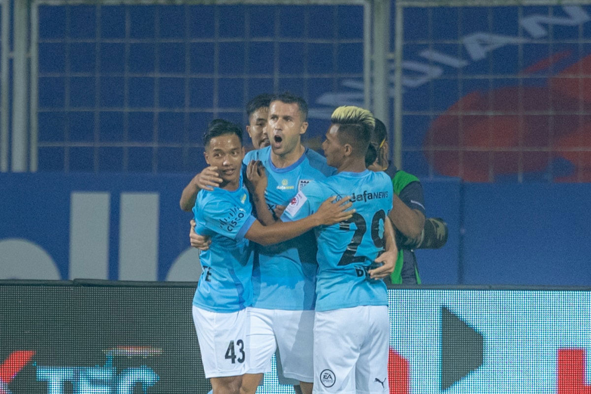 വന്‍ ജയവുമായി മുംബൈ സിറ്റി ടോപ് ഫോറില്‍; ബ്ലാസ്റ്റേഴ്‌സ് ആറിലേക്ക് വീണു