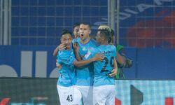 വന്‍ ജയവുമായി മുംബൈ സിറ്റി ടോപ് ഫോറില്‍; ബ്ലാസ്റ്റേഴ്‌സ് ആറിലേക്ക് വീണു