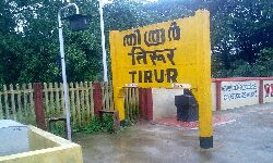 റെയിൽ മുറിച്ചുകടക്കാൻ കഴിയാത്ത രീതിയിൽ ഫെൻസിങ്ങ് നിർമിക്കുന്നതിനെതിരേ സർവകക്ഷി യോഗം