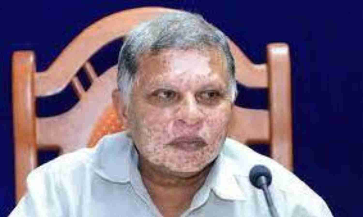 സി കെ ശശീന്ദ്രന്റെ ഔദ്യോഗിക വാഹനമിടിച്ച് കാല്നട യാത്രക്കാര്ക്ക് പരിക്ക്; ഒരാളുടെ നില ഗുരുതരം സി കെ ശശീന്ദ്രന്റെ ഔദ്യോഗിക വാഹനമിടിച്ച് കാല്നട യാത്രക്കാര്ക്ക് പരിക്ക്; ഒരാളുടെ നില ഗുരുതരം