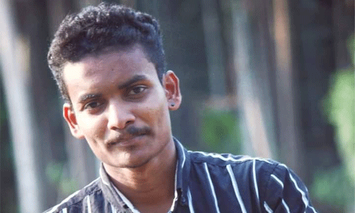 ഡിവൈഎഫ്ഐ പ്രാദേശിക നേതാവിനെ ട്രെയിന് തട്ടി മരിച്ച നിലയില് കണ്ടെത്തി ഡിവൈഎഫ്ഐ പ്രാദേശിക നേതാവിനെ ട്രെയിന് തട്ടി മരിച്ച നിലയില് കണ്ടെത്തി