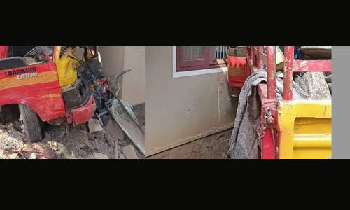 ഇരിങ്ങത്ത് ലോറി വീട്ടിലേക്ക് ഇടിച്ചുകയറി; മൂന്ന് പേര്‍ക്ക് പരിക്ക്