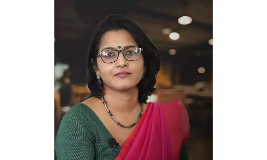 സ്മൃതി പരുത്തിക്കാടിനെതിരായ സൈബര് ആക്രമണം: പോലിസ് കേസെടുത്തു സ്മൃതി പരുത്തിക്കാടിനെതിരായ സൈബര് ആക്രമണം: പോലിസ് കേസെടുത്തു