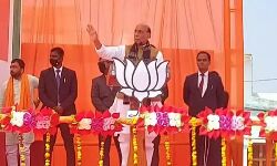 ബിജെപി റാലിക്കിടെ തൊഴിലില്ലായ്‌മയിൽ പ്രതിഷേധിച്ച് രാജ്‌നാഥ് സിങ്ങിനെതിരേ മുദ്രാവാക്യം