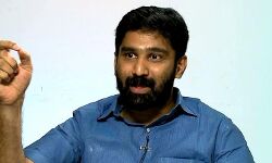 എങ്ങനെ പ്രവര്‍ത്തിക്കണമെന്ന് ആര്‍എസ്എസ് ഏജന്റായ ഗവര്‍ണര്‍ ഉപദേശിക്കേണ്ട: വി ടി ബലറാം