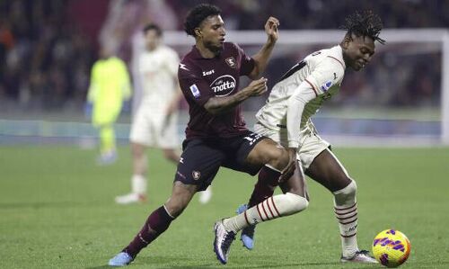 സീരി എ; എസി മിലാന് ഞെട്ടിക്കുന്ന സമനില; മൊറീനോയ്ക്ക് വീണ്ടും ചുവപ്പ്