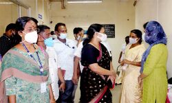 ജനറല്‍ ആശുപത്രിയില്‍ മന്ത്രിയുടെ മിന്നല്‍ സന്ദര്‍ശനം; കംപ്യൂട്ടര്‍ കേടായെന്ന് തെറ്റിദ്ധരിപ്പിച്ച ജീവനക്കാരിക്കെതിരെ നടപടി