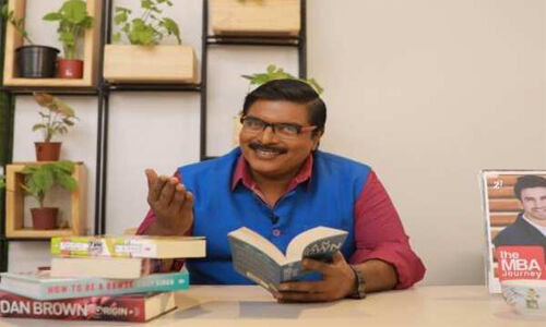 വൈലോപ്പിള്ളി സംസ്‌കൃതി ഭവന്‍ വൈസ് ചെയര്‍മാനായി ജിഎസ് പ്രദീപ് ഇന്ന് ചുമതലയേല്‍ക്കും