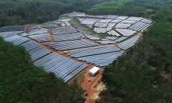 നെടുമ്പാശ്ശേരി വിമാനത്തിന്റെ ഹരിത യാത്രയില്‍ പുതിയ കാല്‍വയ്പ്പ്; വരുന്നു 12 മെഗാവാട്ട് പയ്യന്നൂര്‍ സൗരോര്‍ജ പ്ലാന്റ്