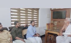 വടകരയില് വീട് കയറി ആക്രമണം അഴിച്ചുവിട്ട ആര്എസ്എസ്സുകാര്ക്കെതിരേ നടപടി ആവശ്യപ്പെട്ട് എസ്ഡിപിഐ വടകരയില് വീട് കയറി ആക്രമണം അഴിച്ചുവിട്ട ആര്എസ്എസ്സുകാര്ക്കെതിരേ നടപടി ആവശ്യപ്പെട്ട് എസ്ഡിപിഐ