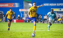 മുംബൈ ചാരം; കൊമ്പന്‍മാര്‍ ഐഎസ്എല്‍ സെമിക്കരികെ