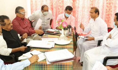 ജസ്റ്റിസ് ജെ ബി കോശി കമ്മീഷന്റെ സിറ്റിങ്: 45 പരാതികള് പരിഗണിച്ചു ജസ്റ്റിസ് ജെ ബി കോശി കമ്മീഷന്റെ സിറ്റിങ്: 45 പരാതികള് പരിഗണിച്ചു