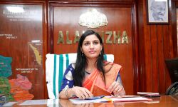 ആലപ്പുഴ ജില്ലാ കലക്ടറായി ഡോ. രേണു രാജ് ചുമതലയേറ്റു ആലപ്പുഴ ജില്ലാ കലക്ടറായി ഡോ. രേണു രാജ് ചുമതലയേറ്റു