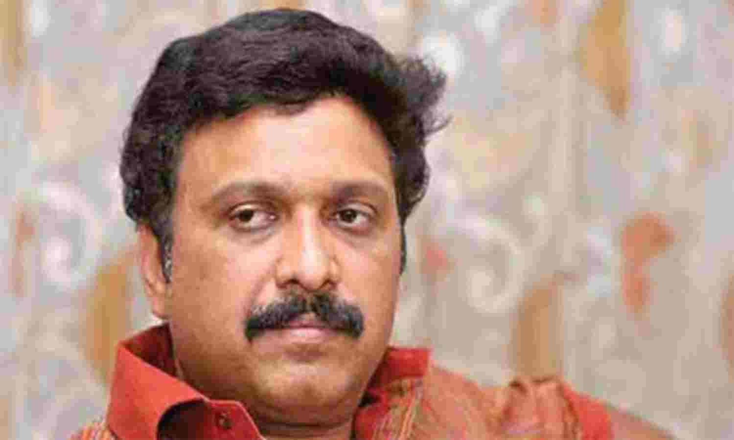 ഉമ്മന്ചാണ്ടിയെ വളഞ്ഞ വഴിയിലൂടെ കുടുക്കാന് ശ്രമിച്ചിട്ടില്ല; വീട്ടിലിരിക്കേണ്ടിവന്നാലും യുഡിഎഫിലേക്ക് പോവില്ലെന്നും ഗണേഷ്കുമാര് ഉമ്മന്ചാണ്ടിയെ വളഞ്ഞ വഴിയിലൂടെ കുടുക്കാന് ശ്രമിച്ചിട്ടില്ല; വീട്ടിലിരിക്കേണ്ടിവന്നാലും യുഡിഎഫിലേക്ക് പോവില്ലെന്നും ഗണേഷ്കുമാര്