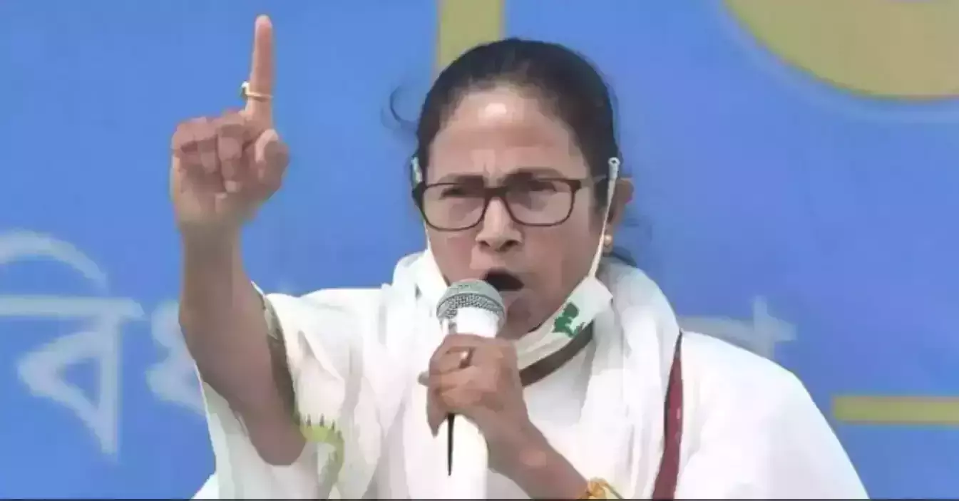 മമത സഞ്ചരിച്ച വിമാനം ആകാശച്ചുഴിയില് അകപ്പെട്ട സംഭവം; റിപോര്ട്ട് തേടി ബംഗാള് സര്ക്കാര് മമത സഞ്ചരിച്ച വിമാനം ആകാശച്ചുഴിയില് അകപ്പെട്ട സംഭവം; റിപോര്ട്ട് തേടി ബംഗാള് സര്ക്കാര്