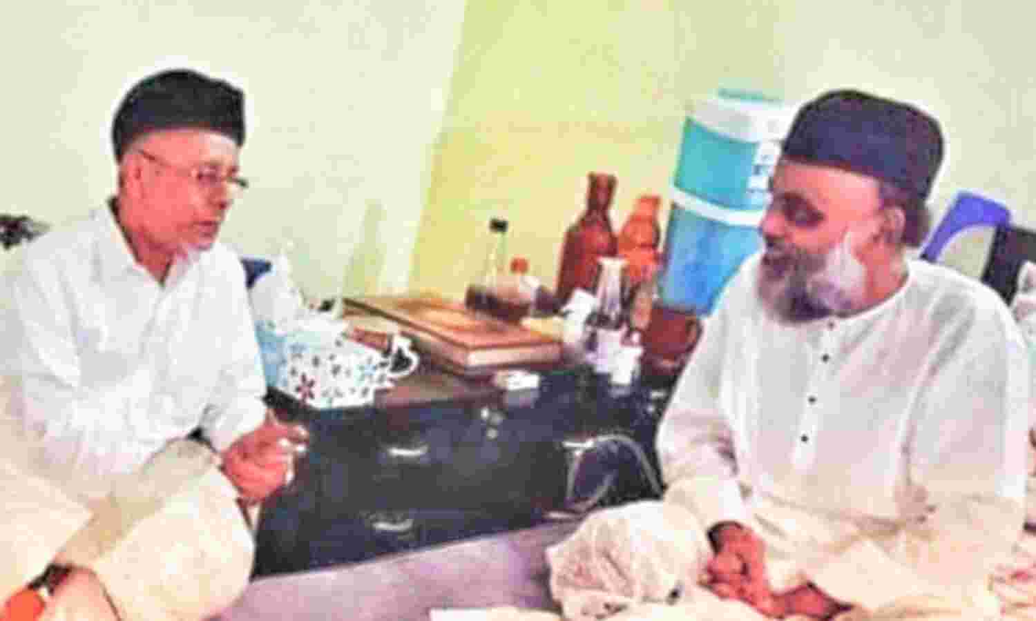 ഹൈദരലി തങ്ങള്: പ്രതിസന്ധി ഘട്ടങ്ങളില്പ്പോലും പുഞ്ചിരിയോടെ നയിച്ച നേതാവ്- അബ്ദുന്നാസിര് മഅ്ദനി ഹൈദരലി തങ്ങള്: പ്രതിസന്ധി ഘട്ടങ്ങളില്പ്പോലും പുഞ്ചിരിയോടെ നയിച്ച നേതാവ്- അബ്ദുന്നാസിര് മഅ്ദനി