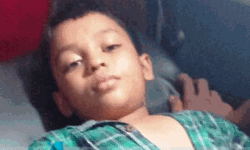 കടല്‍ഭിത്തിക്കിടയില്‍ കുടുങ്ങിയ കുട്ടിയെ മൂന്നു മണിക്കൂറിനു ശേഷം രക്ഷപ്പെടുത്തി