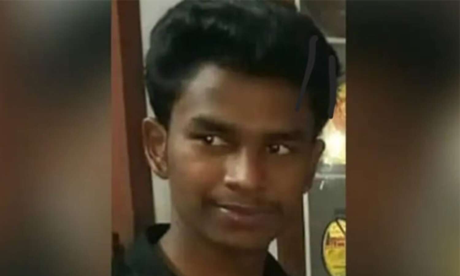 ശ്രീകൃഷ്ണപുരത്ത് മെഡിക്കല് വിദ്യാര്ഥി തൂങ്ങി മരിച്ചു ശ്രീകൃഷ്ണപുരത്ത് മെഡിക്കല് വിദ്യാര്ഥി തൂങ്ങി മരിച്ചു
