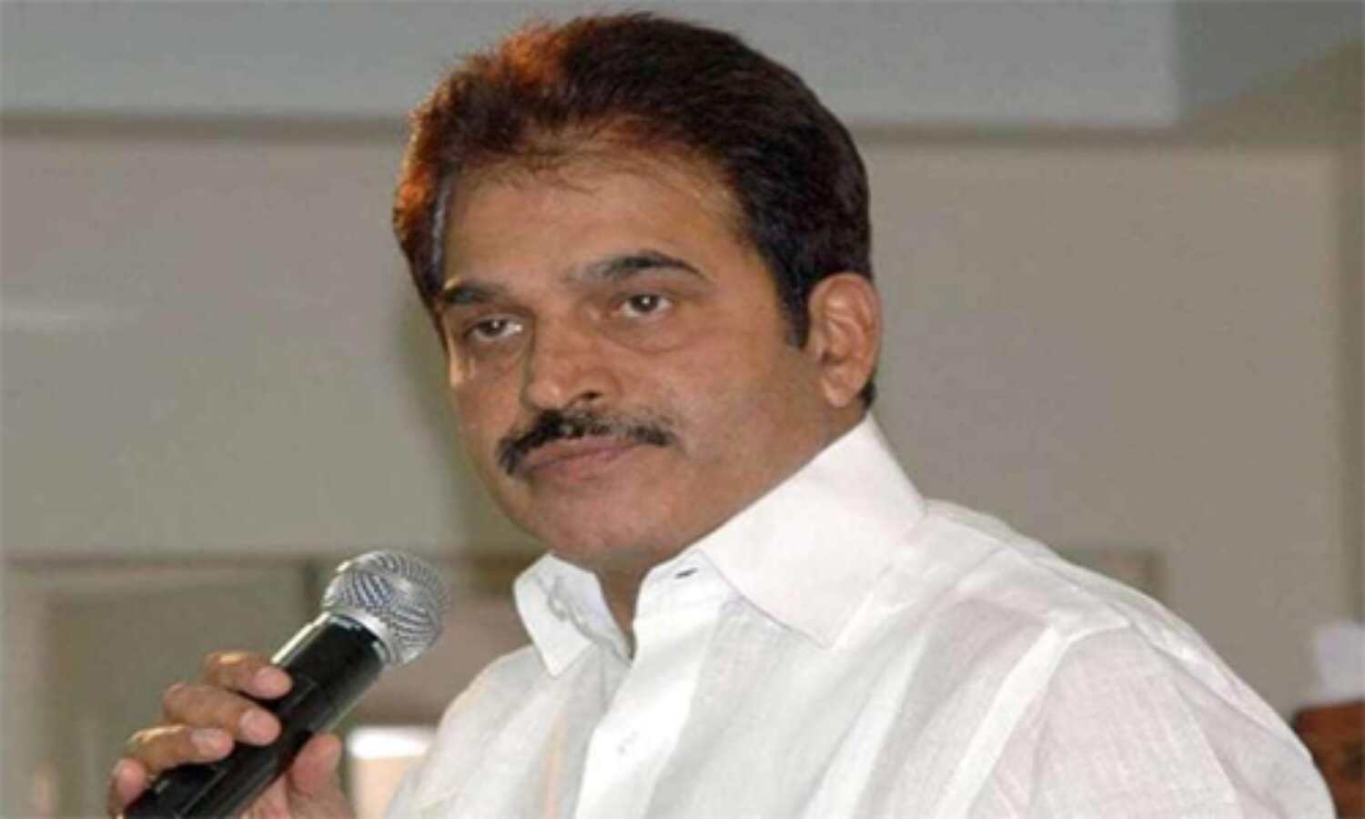 കൊലയും കൊലവിളിയും സിപിഎമ്മിന്റെ മുഖമുദ്ര; സുധാകരനെ വധിക്കാനുള്ള ഗൂഢാലോചന അന്വേഷിക്കണമെന്നും കെ സി വേണുഗോപാല് എംപി കൊലയും കൊലവിളിയും സിപിഎമ്മിന്റെ മുഖമുദ്ര; സുധാകരനെ വധിക്കാനുള്ള ഗൂഢാലോചന അന്വേഷിക്കണമെന്നും കെ സി വേണുഗോപാല് എംപി