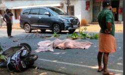 ബസും സ്കൂട്ടറും കൂട്ടിയിടിച്ച് വീട്ടമ്മ മരിച്ചു ബസും സ്കൂട്ടറും കൂട്ടിയിടിച്ച് വീട്ടമ്മ മരിച്ചു