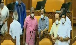 വിഭവങ്ങള്‍ കേന്ദ്രത്തിനും ക്ഷേമകാര്യച്ചുമതല സംസ്ഥാനങ്ങള്‍ക്കും; കേന്ദ്രസര്‍ക്കാരിനെ രൂക്ഷമായി വിമര്‍ശിച്ച് ആദ്യ ബജറ്റ് അവതരണം