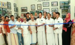 ആലി മുസ്ല്യാര് മെമ്മോറിയല് ഹിസ്റ്റോറിക്കല് ഗാലറി നാടിന് സമര്പ്പിച്ചു ആലി മുസ്ല്യാര് മെമ്മോറിയല് ഹിസ്റ്റോറിക്കല് ഗാലറി നാടിന് സമര്പ്പിച്ചു