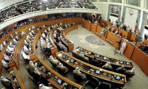 വീട്ടുവേലക്കാര് വിളി വേണ്ട; ഗാര്ഹികത്തൊഴിലാളികള് എന്ന പ്രയോഗം മതിയെന്ന് കുവൈത്ത് പാര്ലമെന്റ് വീട്ടുവേലക്കാര് വിളി വേണ്ട; ഗാര്ഹികത്തൊഴിലാളികള് എന്ന പ്രയോഗം മതിയെന്ന് കുവൈത്ത് പാര്ലമെന്റ്