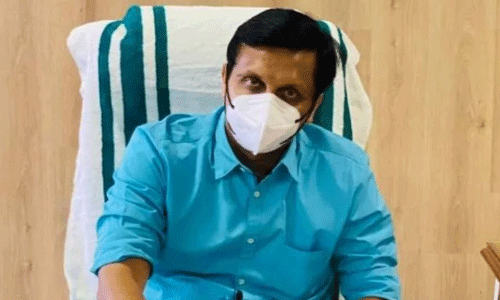 മലയോര ഹൈവേ സമയബന്ധിതമായി പൂര്ത്തിയാക്കും: മന്ത്രി മുഹമ്മദ് റിയാസ് മലയോര ഹൈവേ സമയബന്ധിതമായി പൂര്ത്തിയാക്കും: മന്ത്രി മുഹമ്മദ് റിയാസ്