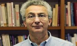 നരവംശശാസ്ത്രജ്ഞനും കേരളവിദഗ്ധനുമായ ഫിലിപ്പോ ഒസല്ലയെ വിമാനത്താവളത്തില്നിന്ന് മടക്കിയയച്ചു നരവംശശാസ്ത്രജ്ഞനും കേരളവിദഗ്ധനുമായ ഫിലിപ്പോ ഒസല്ലയെ വിമാനത്താവളത്തില്നിന്ന് മടക്കിയയച്ചു