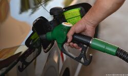 എണ്ണക്കമ്പനികളുടെ കൊള്ളയടി തുടരുന്നു; പെട്രോളിനും ഡീസലിനും വീണ്ടും വില കൂട്ടി