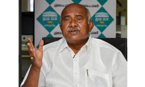 ക്ഷേത്രോല്സവങ്ങളില് മുസ്ലിം കച്ചവടക്കാരെ വിലക്കുന്നത് ഭ്രാന്ത്, സര്ക്കാര് ഇടപെടണം: ബിജെപി നേതാവ് ക്ഷേത്രോല്സവങ്ങളില് മുസ്ലിം കച്ചവടക്കാരെ വിലക്കുന്നത് ഭ്രാന്ത്, സര്ക്കാര് ഇടപെടണം: ബിജെപി നേതാവ്