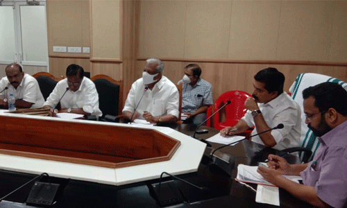 പൊന്നാനി കോള്വികസന പദ്ധതികള് വേഗത്തില് നടപ്പിലാക്കാന് തീരുമാനം പൊന്നാനി കോള്വികസന പദ്ധതികള് വേഗത്തില് നടപ്പിലാക്കാന് തീരുമാനം