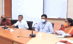 മുടക്കമില്ലാതെ ശമ്പളം നല്കും; ബ്ലഡ് ബാങ്ക് ജീവനക്കാര് നിരാഹാര സമരം അവസാനിപ്പിച്ചു മുടക്കമില്ലാതെ ശമ്പളം നല്കും; ബ്ലഡ് ബാങ്ക് ജീവനക്കാര് നിരാഹാര സമരം അവസാനിപ്പിച്ചു