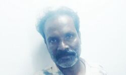 เดฌเดธเดฟเดฒเตโ เดเดชเดฆเตเดฐเดตเดฟเดเตเดเดฏเดพเดณเต เดฏเตเดตเดคเดฟ เดเดเดฟเดเตเดเดฟเดเตเดเต เดชเดฟเดเดฟเดเตเดเดฟ เดชเตเดฒเดฟเดธเดฟเดจเต เดเตเดฎเดพเดฑเดฟ; เดชเตเดฐเดคเดฟ เดฑเดฟเดฎเดพเดจเตเดฑเดฟเดฒเตโ เดฌเดธเดฟเดฒเตโ เดเดชเดฆเตเดฐเดตเดฟเดเตเดเดฏเดพเดณเต เดฏเตเดตเดคเดฟ เดเดเดฟเดเตเดเดฟเดเตเดเต เดชเดฟเดเดฟเดเตเดเดฟ เดชเตเดฒเดฟเดธเดฟเดจเต เดเตเดฎเดพเดฑเดฟ; เดชเตเดฐเดคเดฟ เดฑเดฟเดฎเดพเดจเตเดฑเดฟเดฒเตโ