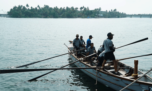 ആവേശം നിറച്ച് നാവികസേനയുടെ വെയ്‌ലര്‍ പുള്ളിംഗും ഓഫ്‌ഷോര്‍ സൈക്ലിംഗ് പര്യവേഷണവും