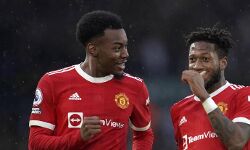 ടോപ് ഫോര് യോഗ്യത പിന്നോട്ട്; യുനൈറ്റഡ് കഷ്ടകാലം തുടരുന്നു; വീണ്ടും സമനില ടോപ് ഫോര് യോഗ്യത പിന്നോട്ട്; യുനൈറ്റഡ് കഷ്ടകാലം തുടരുന്നു; വീണ്ടും സമനില