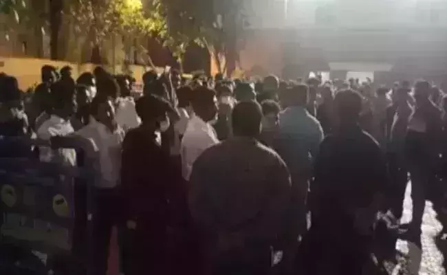 เดเดกเดเดฌเดฐ เดนเตเดเตเดเดฒเดฟเดฒเตโ เดฒเดนเดฐเดฟ เดชเดพเดฐเตโเดเตเดเดฟ: เดจเดเดจเตเดฑเต เดฎเดเดณเดเดเตเดเด 150 เดเดณเด เดชเตเดฐเตโ เดชเดฟเดเดฟเดฏเดฟเดฒเตโ เดเดกเดเดฌเดฐ เดนเตเดเตเดเดฒเดฟเดฒเตโ เดฒเดนเดฐเดฟ เดชเดพเดฐเตโเดเตเดเดฟ: เดจเดเดจเตเดฑเต เดฎเดเดณเดเดเตเดเด 150 เดเดณเด เดชเตเดฐเตโ เดชเดฟเดเดฟเดฏเดฟเดฒเตโ