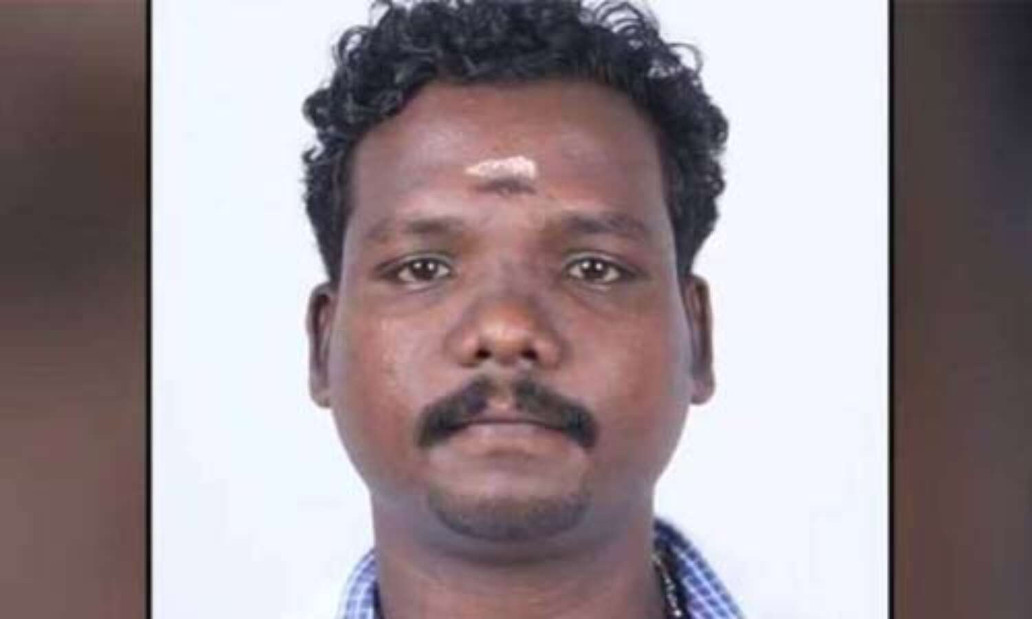 ദീപുവിന്റെ കൊലപാതകത്തില് പോലിസ് കുറ്റപത്രം സമര്പ്പിച്ചു;ബ്രാഞ്ച് സെക്രട്ടറിയടക്കം നാല് സിപിഎം പ്രവര്ത്തകര് പ്രതികള് ദീപുവിന്റെ കൊലപാതകത്തില് പോലിസ് കുറ്റപത്രം സമര്പ്പിച്ചു;ബ്രാഞ്ച് സെക്രട്ടറിയടക്കം നാല് സിപിഎം പ്രവര്ത്തകര് പ്രതികള്