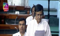 പ്രത്യേക പദവി റദ്ദാക്കിയ ശേഷം ജമ്മു കശ്മീരില് മടങ്ങിയെത്തിയത് 2,105 കുടിയേറ്റക്കാരെന്ന് കേന്ദ്രം പ്രത്യേക പദവി റദ്ദാക്കിയ ശേഷം ജമ്മു കശ്മീരില് മടങ്ങിയെത്തിയത് 2,105 കുടിയേറ്റക്കാരെന്ന് കേന്ദ്രം