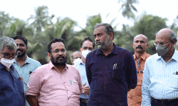 കാര്ഷിക സര്വകലാശാലയില് മാതൃക കൃഷിത്തോട്ടം ഉദ്ഘാടനം ചെയ്തു കാര്ഷിക സര്വകലാശാലയില് മാതൃക കൃഷിത്തോട്ടം ഉദ്ഘാടനം ചെയ്തു