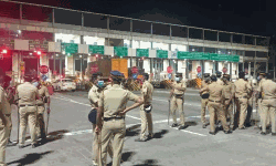 പന്നിയങ്കര ടോള്: പ്രതിഷേധം ശക്തമാക്കി സ്വകാര്യ ബസുകള്; പാലക്കാട്-തൃശ്ശൂര് റൂട്ടില് ഇന്ന് പണിമുടക്ക് പന്നിയങ്കര ടോള്: പ്രതിഷേധം ശക്തമാക്കി സ്വകാര്യ ബസുകള്; പാലക്കാട്-തൃശ്ശൂര് റൂട്ടില് ഇന്ന് പണിമുടക്ക്