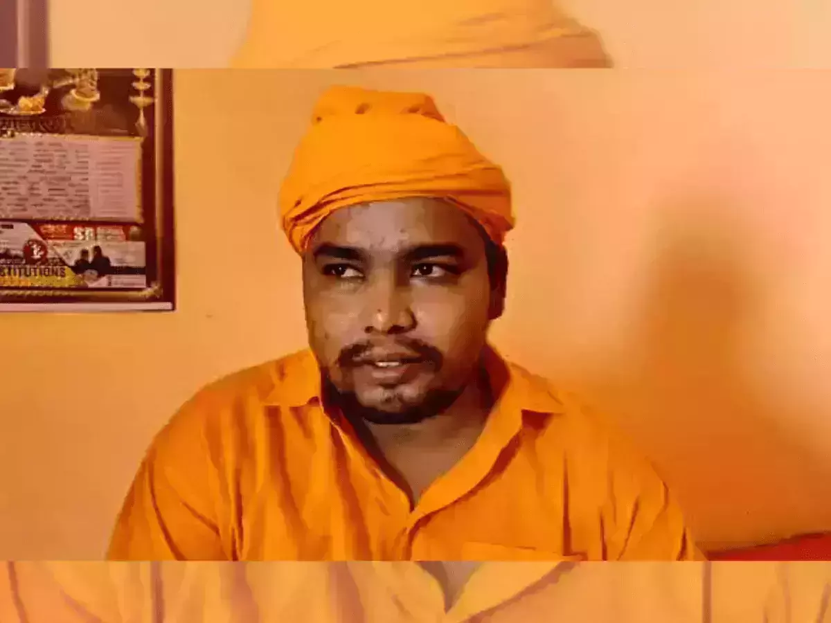 മുസ്ലിം സ്ത്രീകളെ ബലാല്സംഗം ചെയ്യുമെന്ന ഭീഷണി: ഹിന്ദു പുരോഹിതനെതിരേ വ്യാപക പ്രതിഷേധം; #ArrestBajrangMuni ട്വിറ്ററില് ട്രെന്ഡ് മുസ്ലിം സ്ത്രീകളെ ബലാല്സംഗം ചെയ്യുമെന്ന ഭീഷണി: ഹിന്ദു പുരോഹിതനെതിരേ വ്യാപക പ്രതിഷേധം; #ArrestBajrangMuni ട്വിറ്ററില് ട്രെന്ഡ്