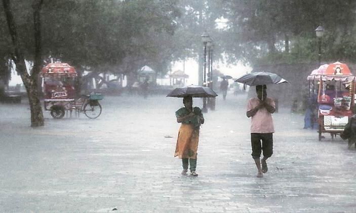 സംസ്ഥാനത്ത് 11 ജില്ലകളില്‍ ഇടിയോട് കൂടിയ മഴയ്ക്ക് സാധ്യത