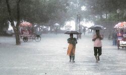 സംസ്ഥാനത്ത് വ്യാപക മഴ തുടരുന്നു; വിഷു ദിനത്തിലും മഴ തുടരാൻ സാധ്യത