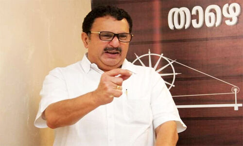 തോമസിനെതിരേ നടപടിയെടുത്തില്ലെങ്കില് പാര്ട്ടി തീരുമാനം അംഗീകരിച്ച തരൂരിനോടുള്ള അനീതിയാകും: കെ മുരളീധരന് തോമസിനെതിരേ നടപടിയെടുത്തില്ലെങ്കില് പാര്ട്ടി തീരുമാനം അംഗീകരിച്ച തരൂരിനോടുള്ള അനീതിയാകും: കെ മുരളീധരന്