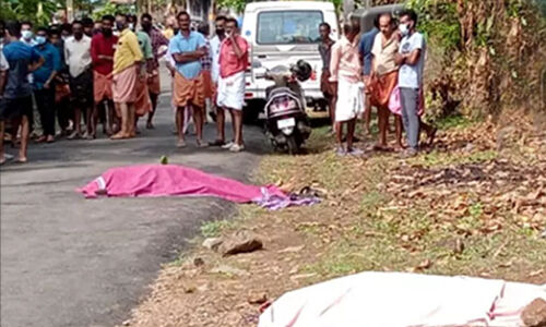 വെള്ളിക്കുളങ്ങരയില് മാതാപിതാക്കളെ വെട്ടിക്കൊന്ന യുവാവിനെ കണ്ടെത്താന് ലുക്ക് ഔട്ട് നോട്ടിസ് വെള്ളിക്കുളങ്ങരയില് മാതാപിതാക്കളെ വെട്ടിക്കൊന്ന യുവാവിനെ കണ്ടെത്താന് ലുക്ക് ഔട്ട് നോട്ടിസ്