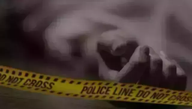ജന്മദിന പാര്ട്ടിക്കിടെ കൂട്ടബലാല്സംഗം; പ്രായപൂര്ത്തിയാവാത്ത പെണ്കുട്ടി മരിച്ചു, തൃണമൂല് നേതാവിന്റെ മകന് അറസ്റ്റില് ജന്മദിന പാര്ട്ടിക്കിടെ കൂട്ടബലാല്സംഗം; പ്രായപൂര്ത്തിയാവാത്ത പെണ്കുട്ടി മരിച്ചു, തൃണമൂല് നേതാവിന്റെ മകന് അറസ്റ്റില്