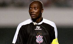 കൊളംബിയന് ഇതിഹാസം ഫ്രെഡി റിന്കോണ് അന്തരിച്ചു കൊളംബിയന് ഇതിഹാസം ഫ്രെഡി റിന്കോണ് അന്തരിച്ചു