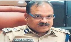 പാലക്കാട് കൊലപാതകങ്ങള്;എഡിജിപി വിജയ് സാഖറെ പാലക്കാട്ടേക്ക് തിരിച്ചു പാലക്കാട് കൊലപാതകങ്ങള്;എഡിജിപി വിജയ് സാഖറെ പാലക്കാട്ടേക്ക് തിരിച്ചു